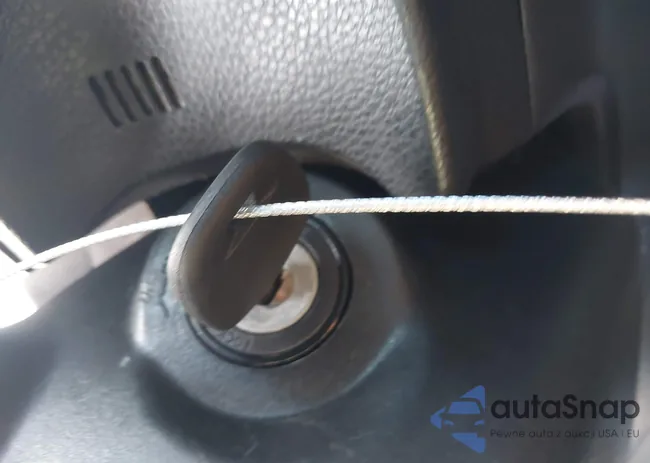 2T1BURHE3EC094633: 44342617