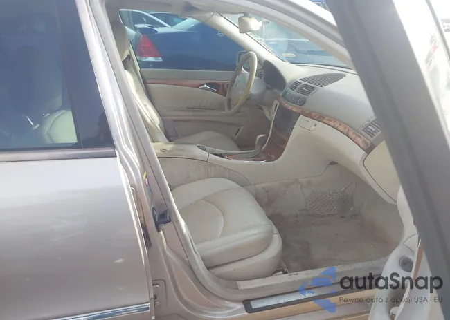 WDBUF65J93A259264: 44342653