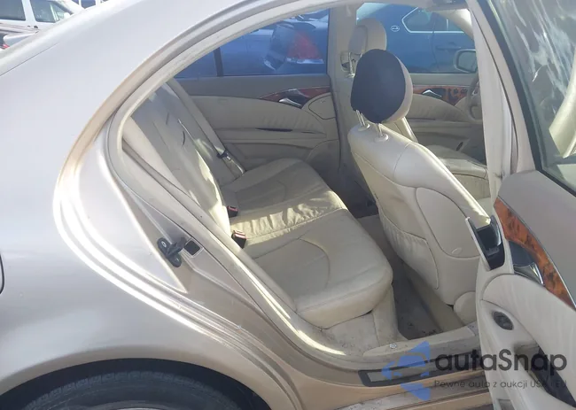 WDBUF65J93A259264: 44342653