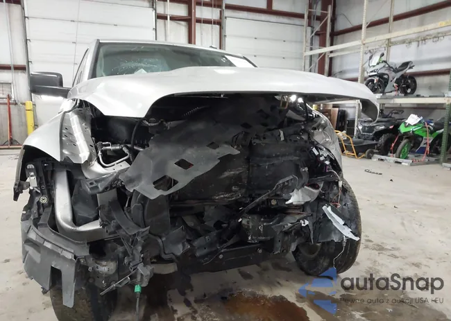 3C6JR6AT5DG500573: 44342786