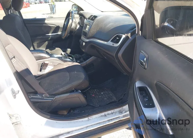 3C4PDCAB5GT212801: 44342818