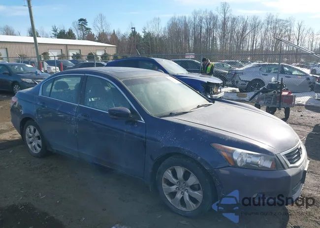 1HGCP26879A182726: 44342829