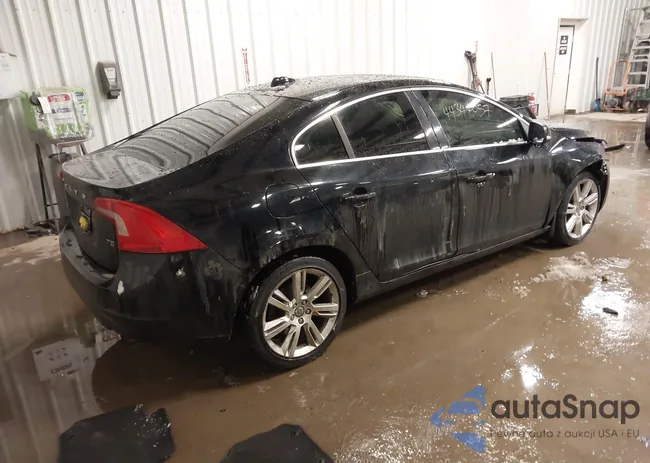 YV1622FS1C2092893: 44344057