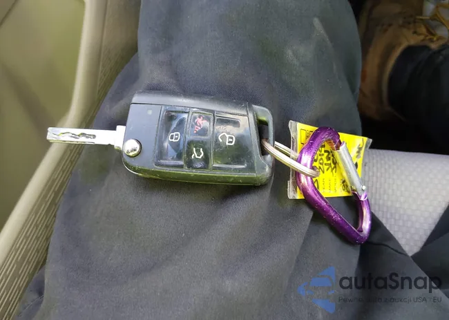 3VWC57BU9KM039237: 44344149