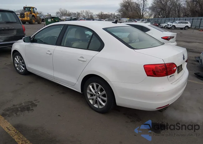 3VWDX7AJXCM422529: 44344229