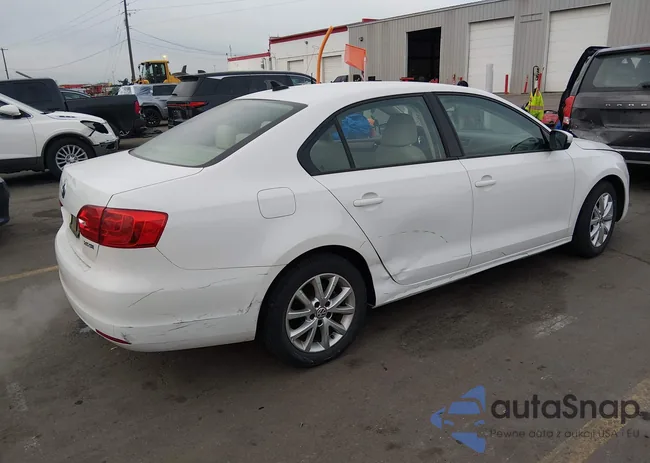 3VWDX7AJXCM422529: 44344229