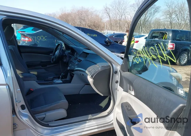 1HGCP2F35BA155874: 44344254