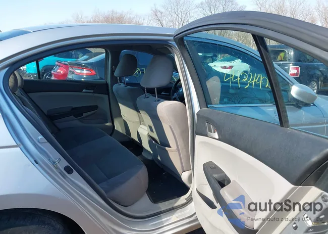 1HGCP2F35BA155874: 44344254