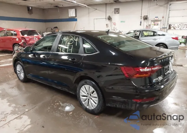 3VWC57BU6KM072048: 44344297