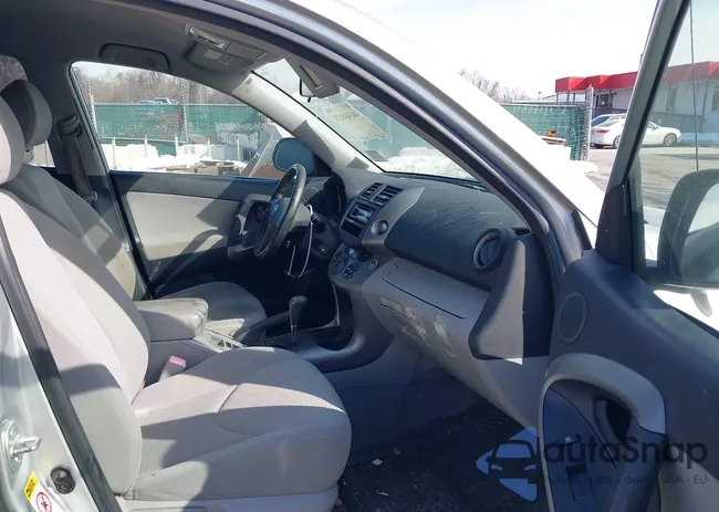 JTMBD31V265005799: 44344419