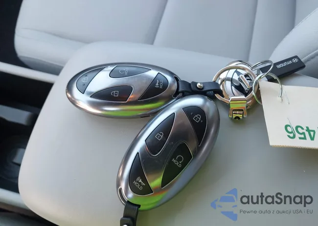 KM8HBCAB0SU309635: 44344443