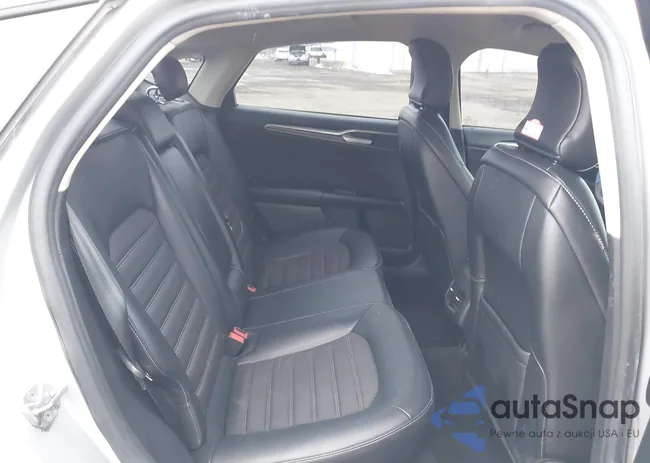 3FA6P0LU6HR254611: 44344509