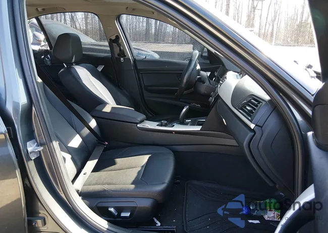 WBA8E5G58HNU22239: 44343581