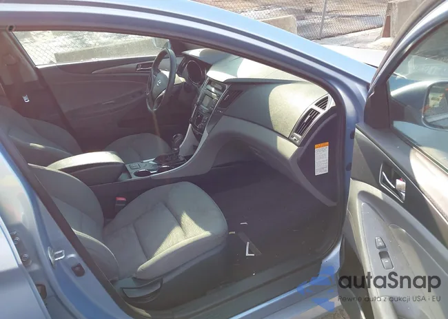 KMHEC4A40EA114907: 44343617