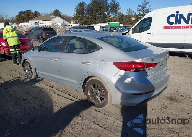 5NPD84LF5JH228971: 44343618