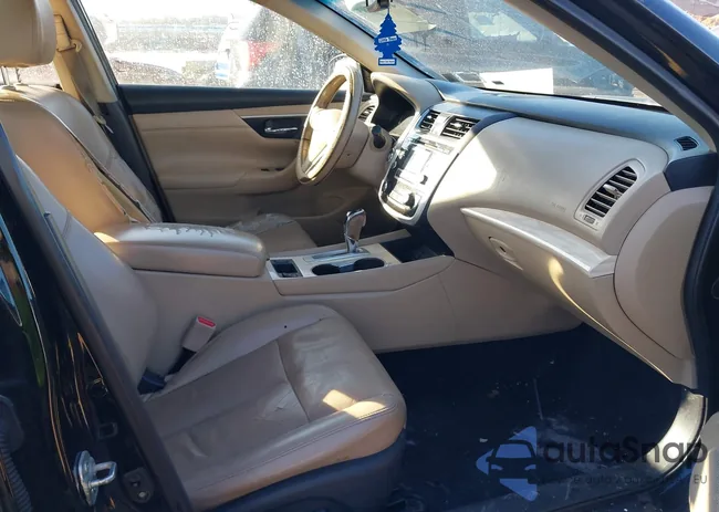 1N4AL3AP5JC261655: 44343787