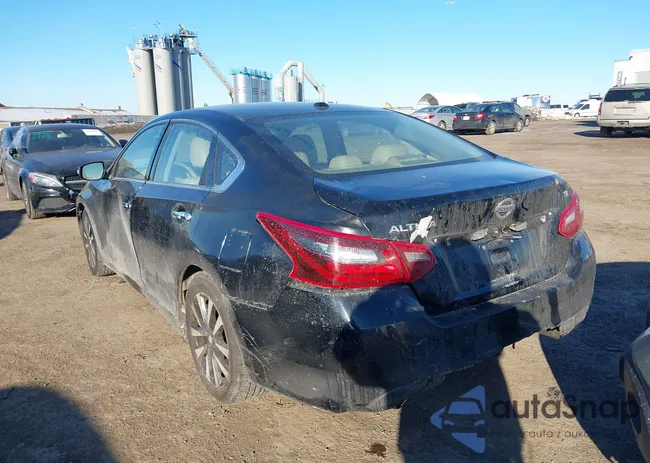 1N4AL3AP5JC261655: 44343787