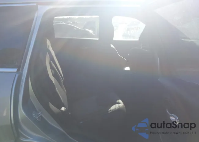 1C4PJLCB1EW122929: 44343795