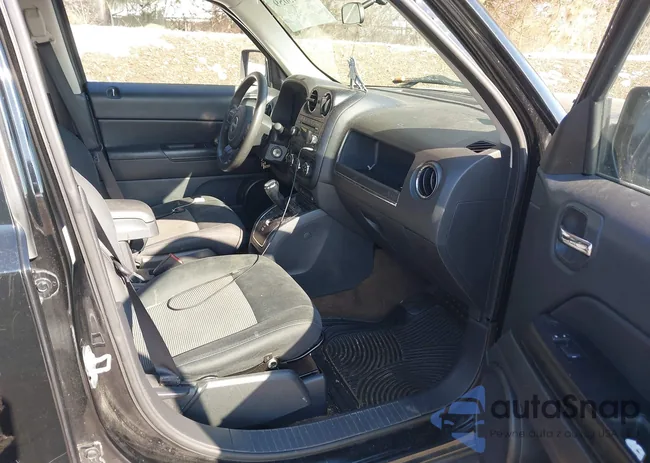 1C4NJPBA8FD226516: 44345059