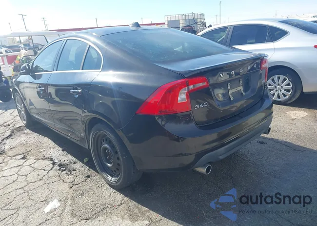 YV1612FS0D2187952: 44345157