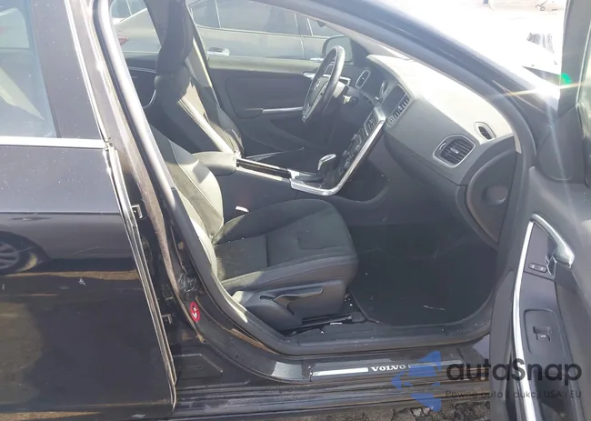 YV1612FS0D2187952: 44345157