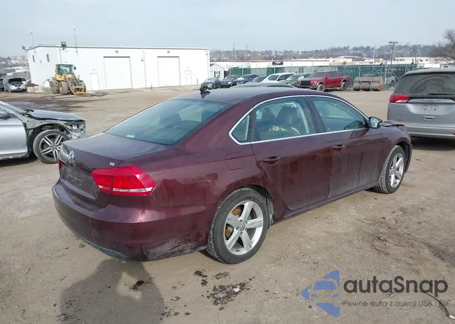 1VWBP7A3XEC015002: 44345189