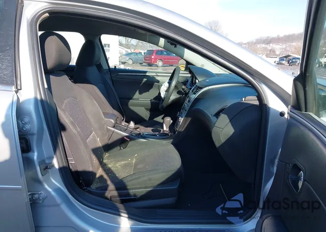 1G1ZC5E12BF288853: 44345536