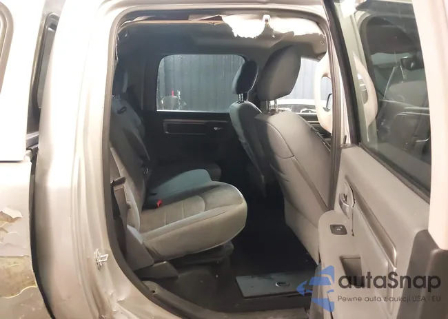 1C6RR7TT0HS560832: 44344550