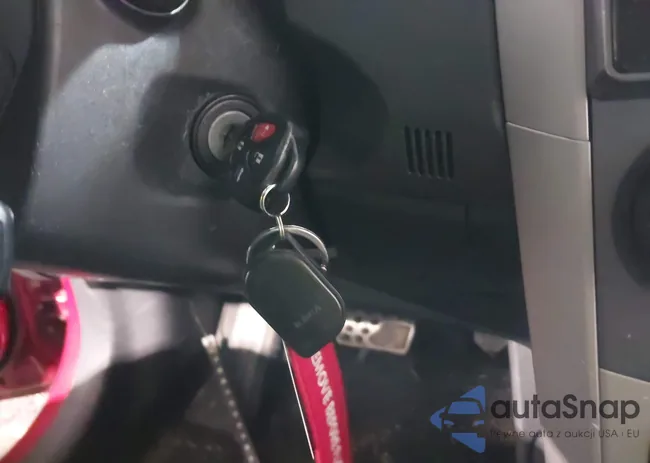 2T1BU4EE8AC497668: 44344667