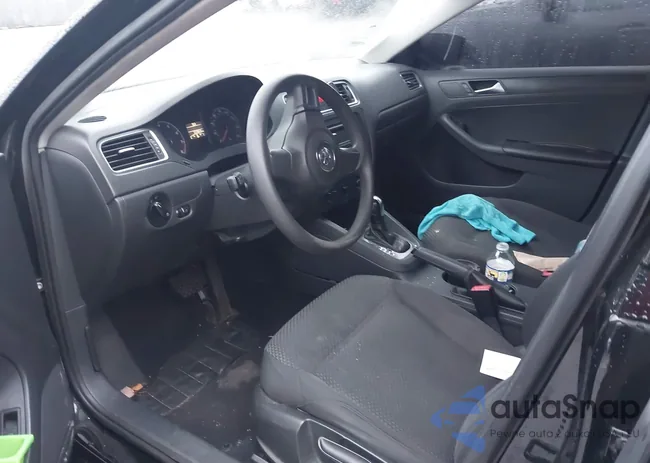 3VW2K7AJ7DM353130: 44344804