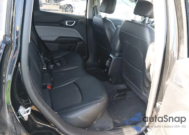 3C4NJDBB7NT231500: 44344897