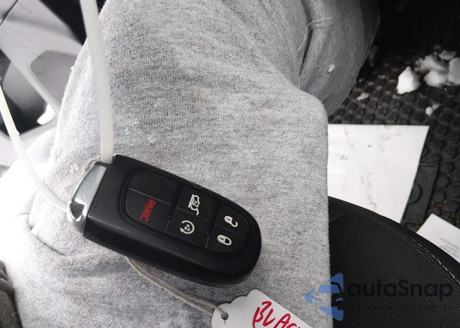 1C4PJMCS7GW102077: 44345962