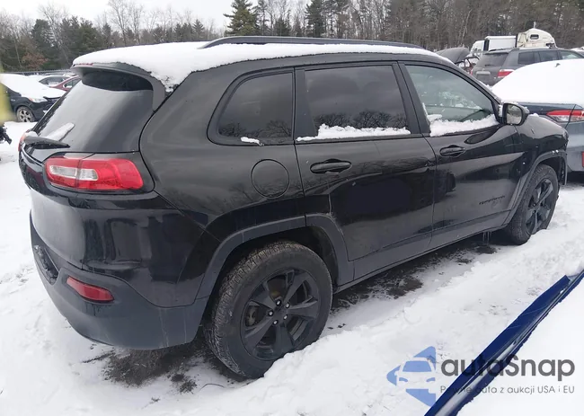 1C4PJMCS7GW102077: 44345962