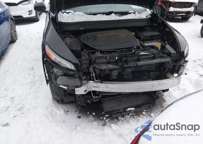 1C4PJMCS7GW102077: 44345962