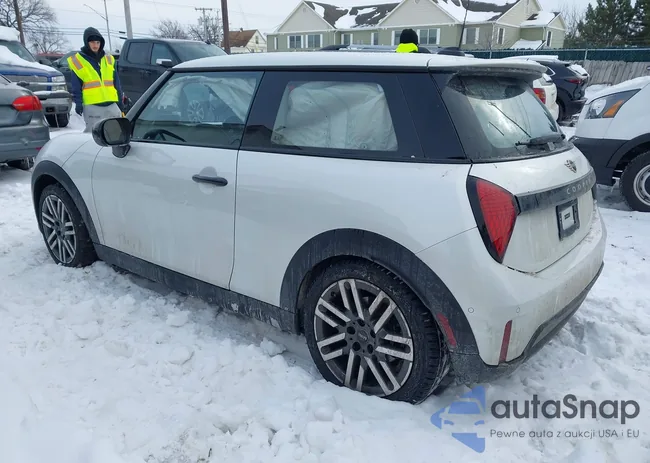 WMW23GD00S2W25411: 44346154