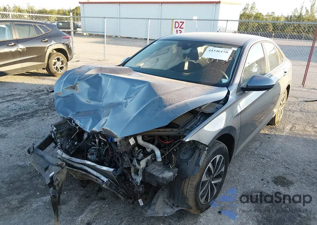 3VW5M7BU1RM096957: 44346158