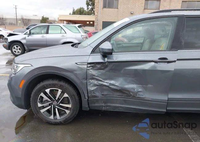 3VV1B7AX3NM028268: 44346296