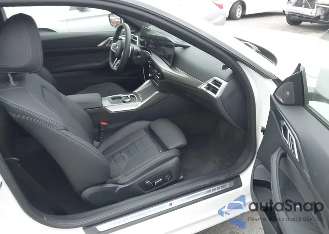 WBA63DA01TCW47773: 44346318