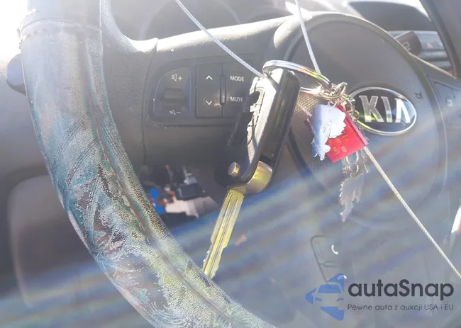 KNDJT2A57D7635991: 44346332