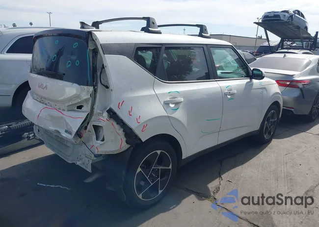 KNDJ33AU7P7854824: 44346431