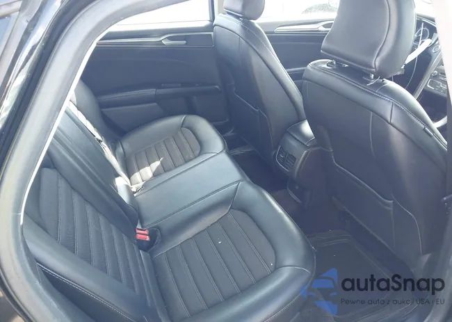 3FA6P0H70HR282231: 44346449