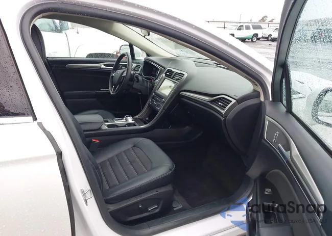 3FA6P0T96HR306802: 44345547