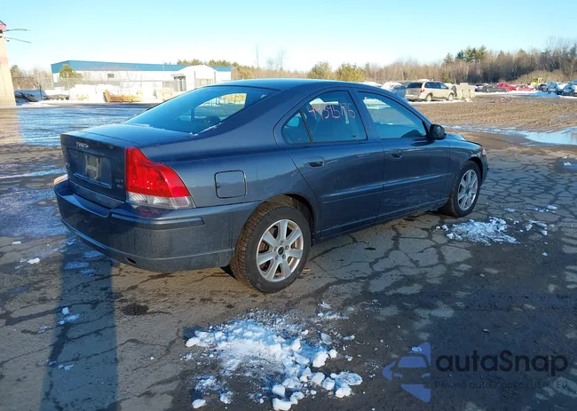 YV1RH592172607888: 44345776