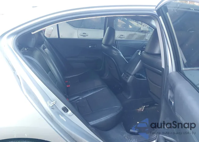 1HGCR2F77DA160574: 44345841