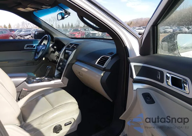 1FM5K7D85DGA24215: 44347110