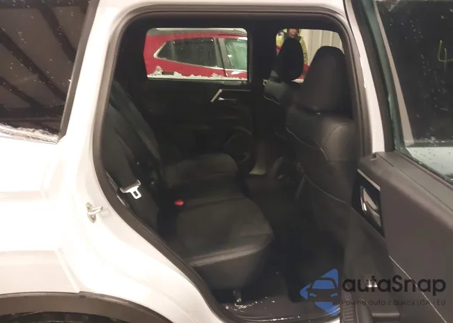 JA4J4UA88PZ036197: 44347187