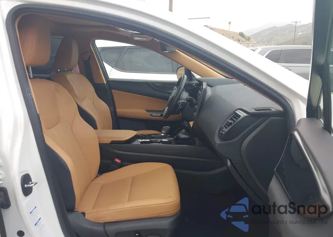 JTJGKCEZ0P2015191: 44347244