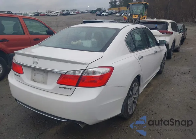 1HGCR2F56FA130869: 44347319