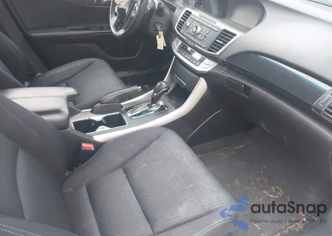 1HGCR2F56FA130869: 44347319