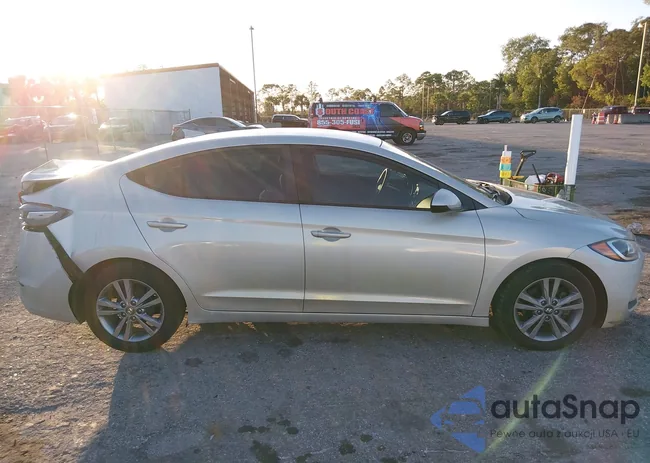 KMHD84LF6HU404082: 44347344